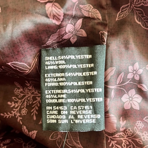 Feminine Military Coat - Picture 7 of 7